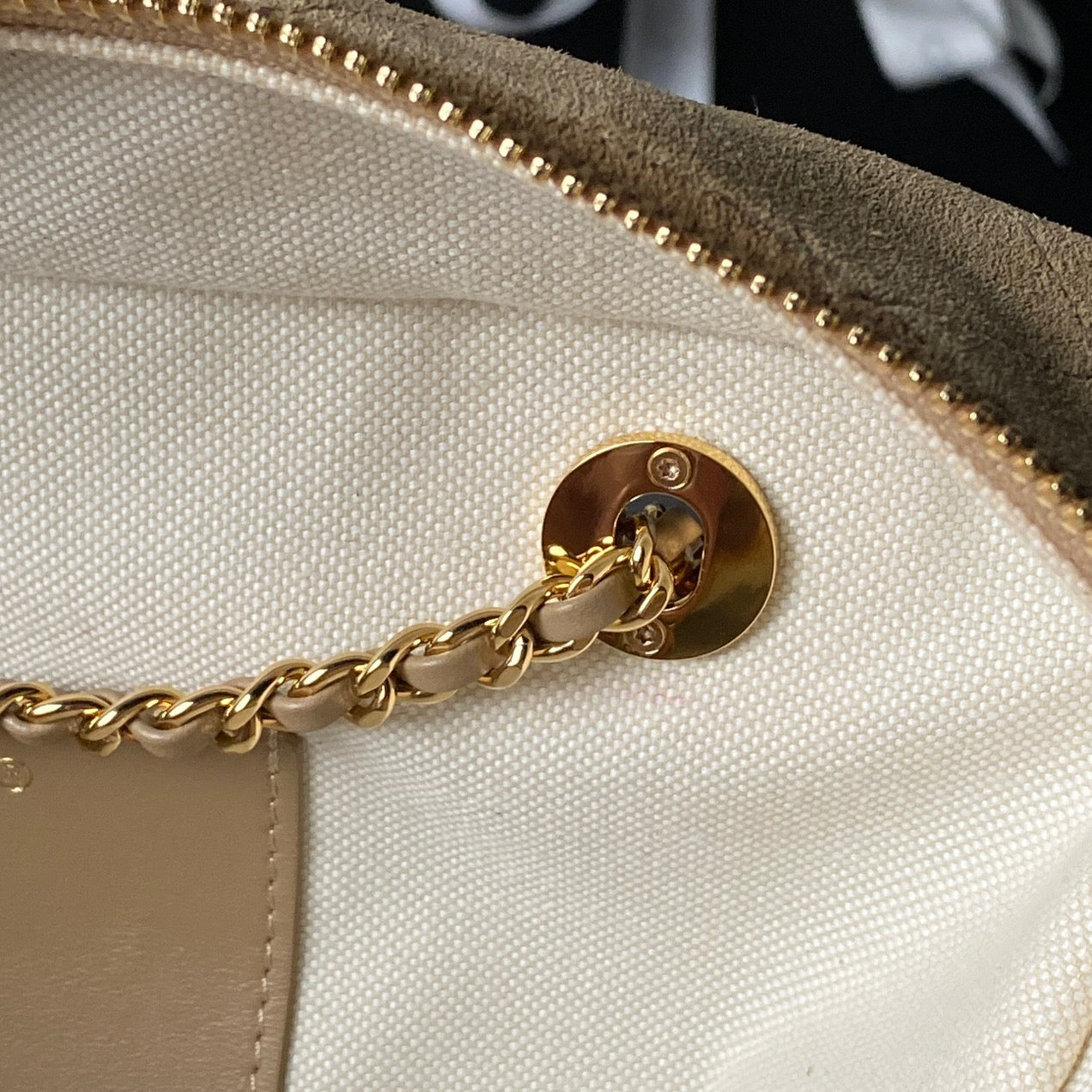 CHANEL 26S CHAIN CLUTCH BAG 32 IN TAN BROWN QUILTED SUEDE GOLD HARDWARE