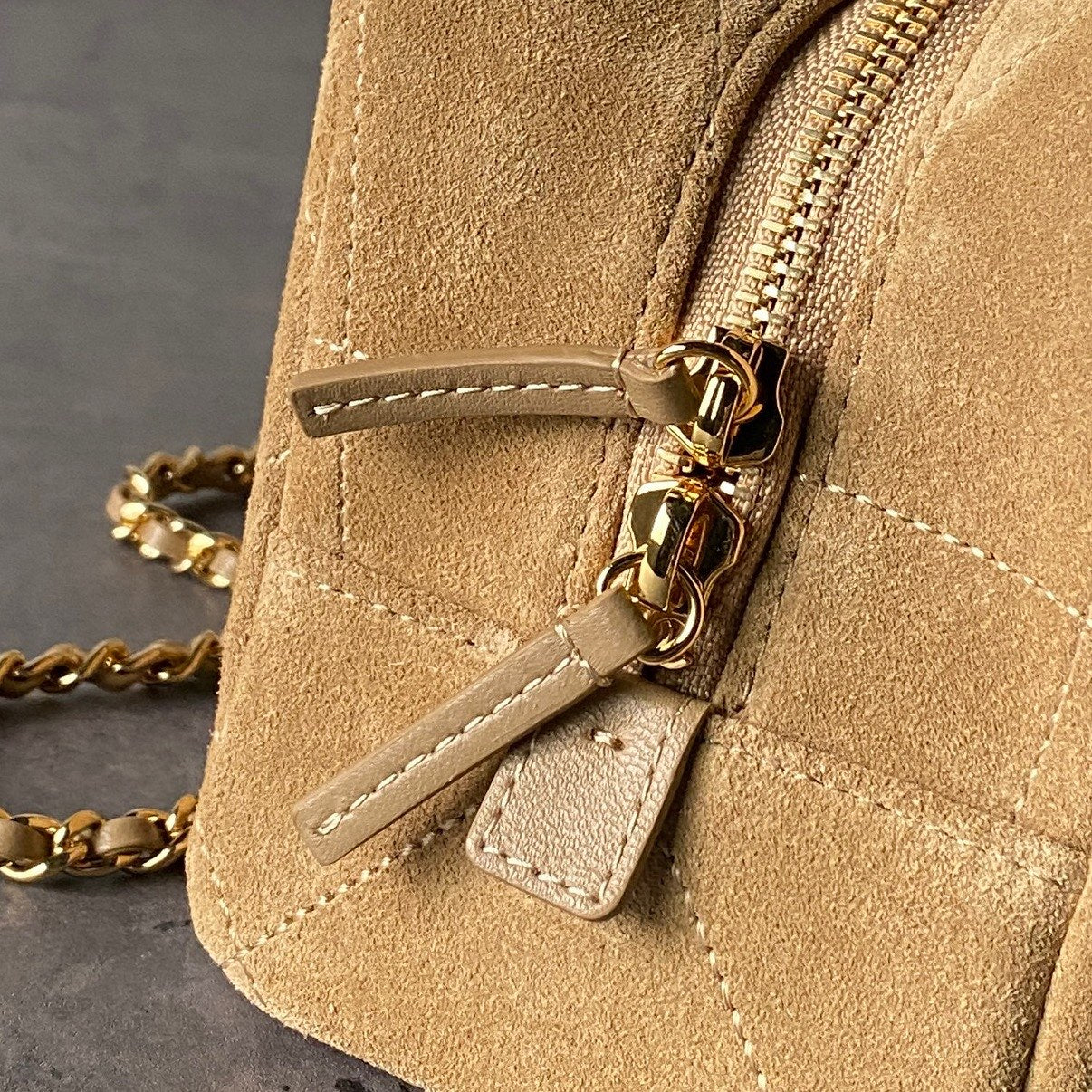 CHANEL 26S CHAIN CLUTCH BAG 32 IN TAN BROWN QUILTED SUEDE GOLD HARDWARE