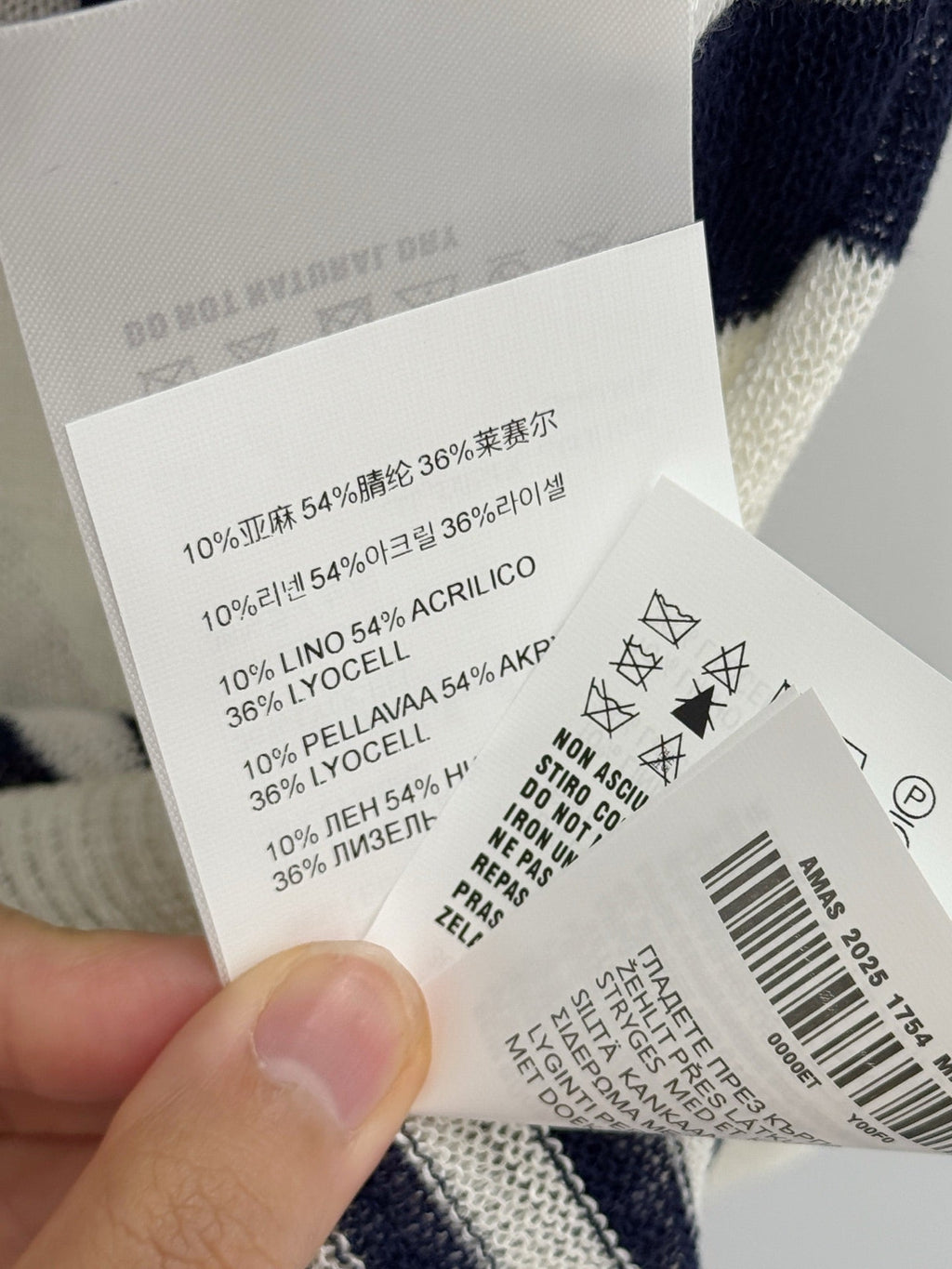 MIUMIU 26S SHORT-SLEEVED SWEATER STYLE 1097
