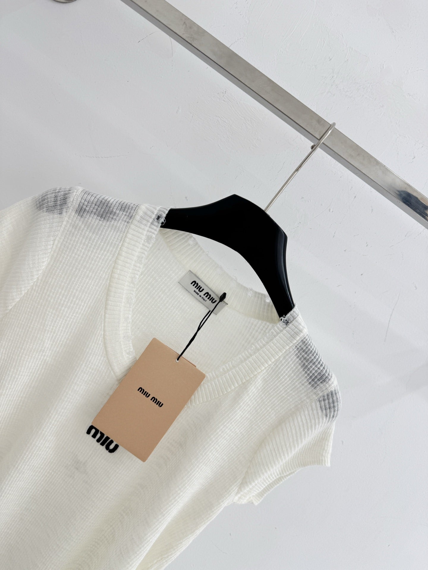 MIUMIU 26S SHORT-SLEEVED SWEATER STYLE 1095