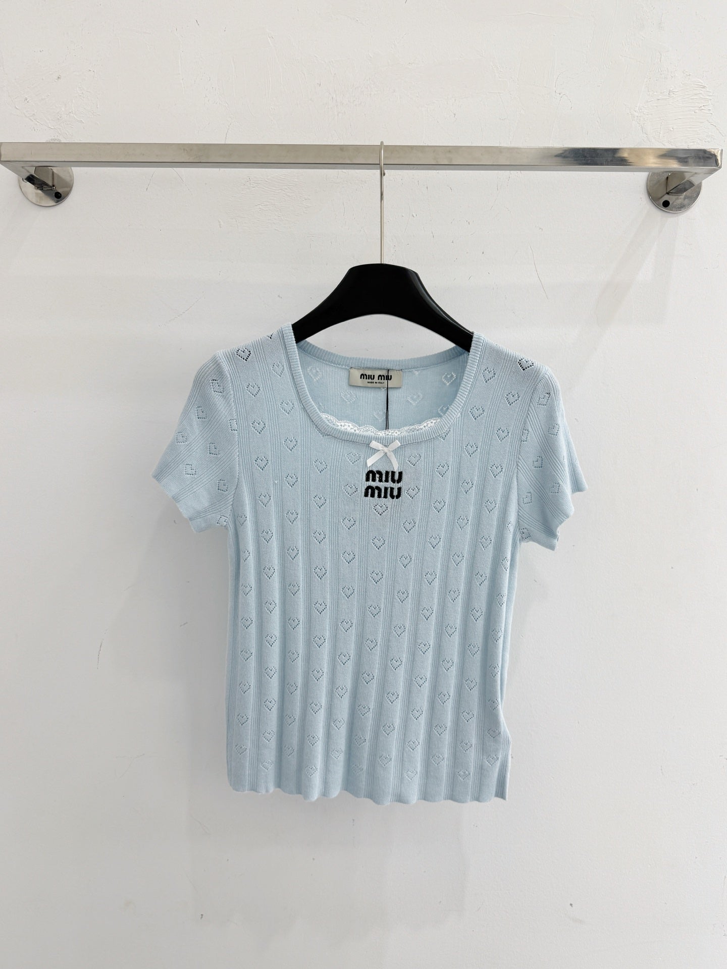 MIUMIU 26S SHORT-SLEEVED SWEATER STYLE 1077