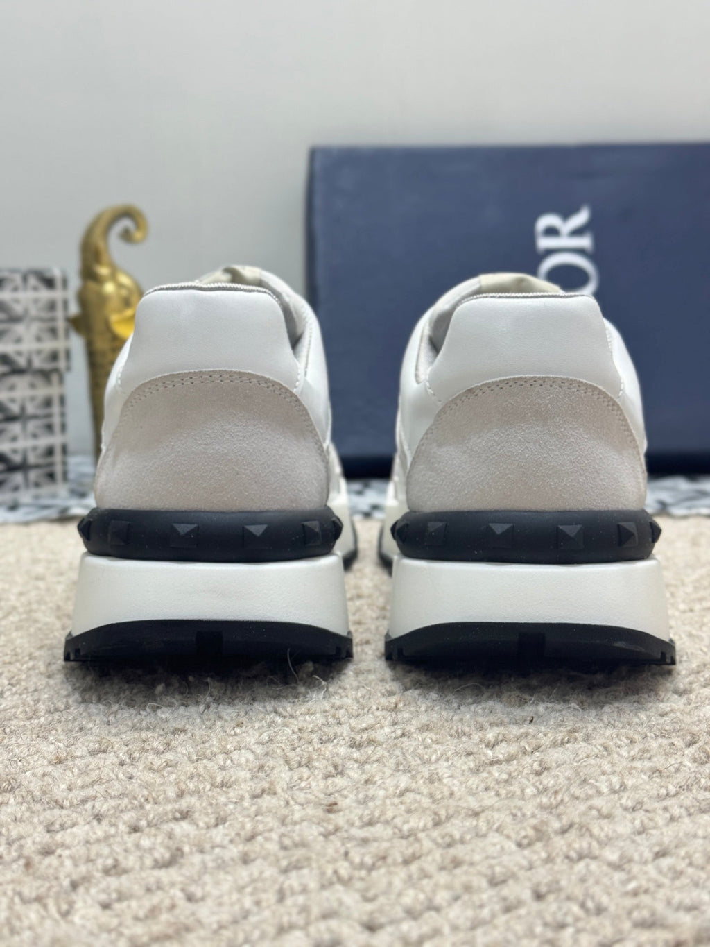 CD B25 SNEAKER WHITE AND BEIGE CALFSKIN