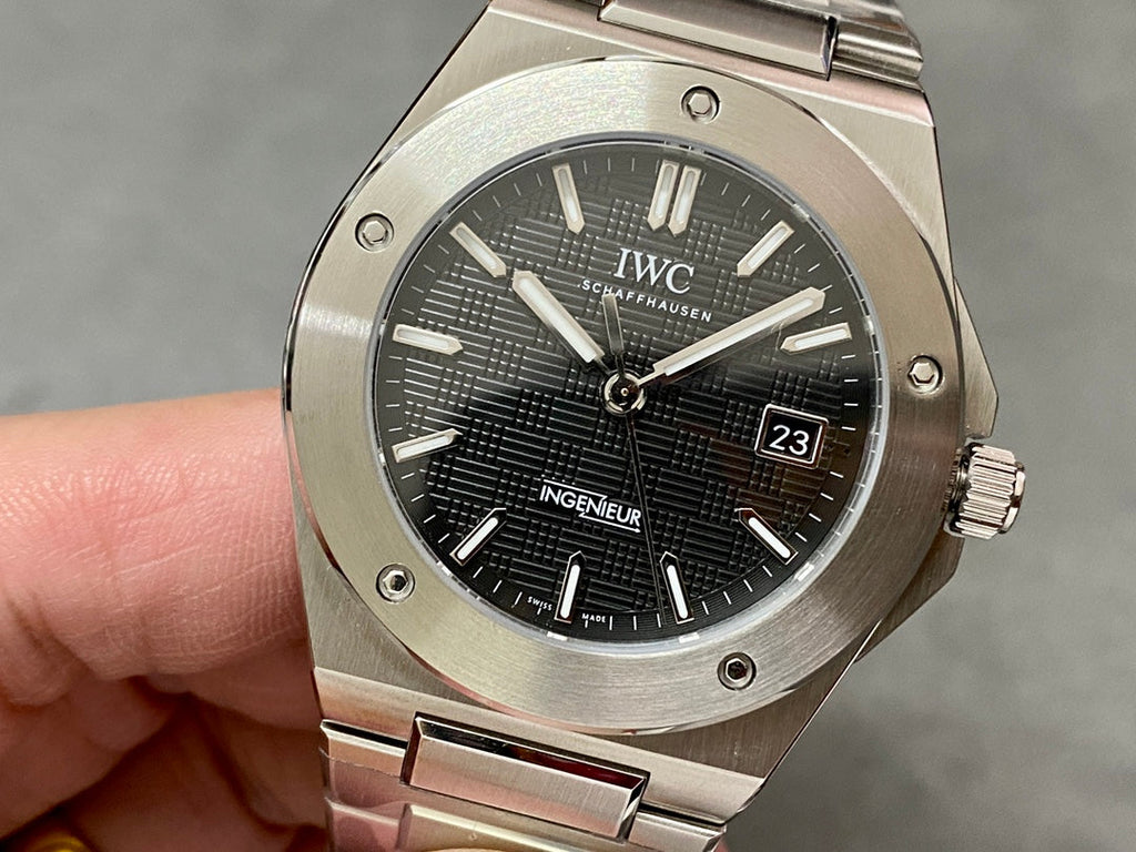 INGENIEUR AUTOMATIC 40 SILVER STAINLESS STEEL CASE WITH BLACK DIAL