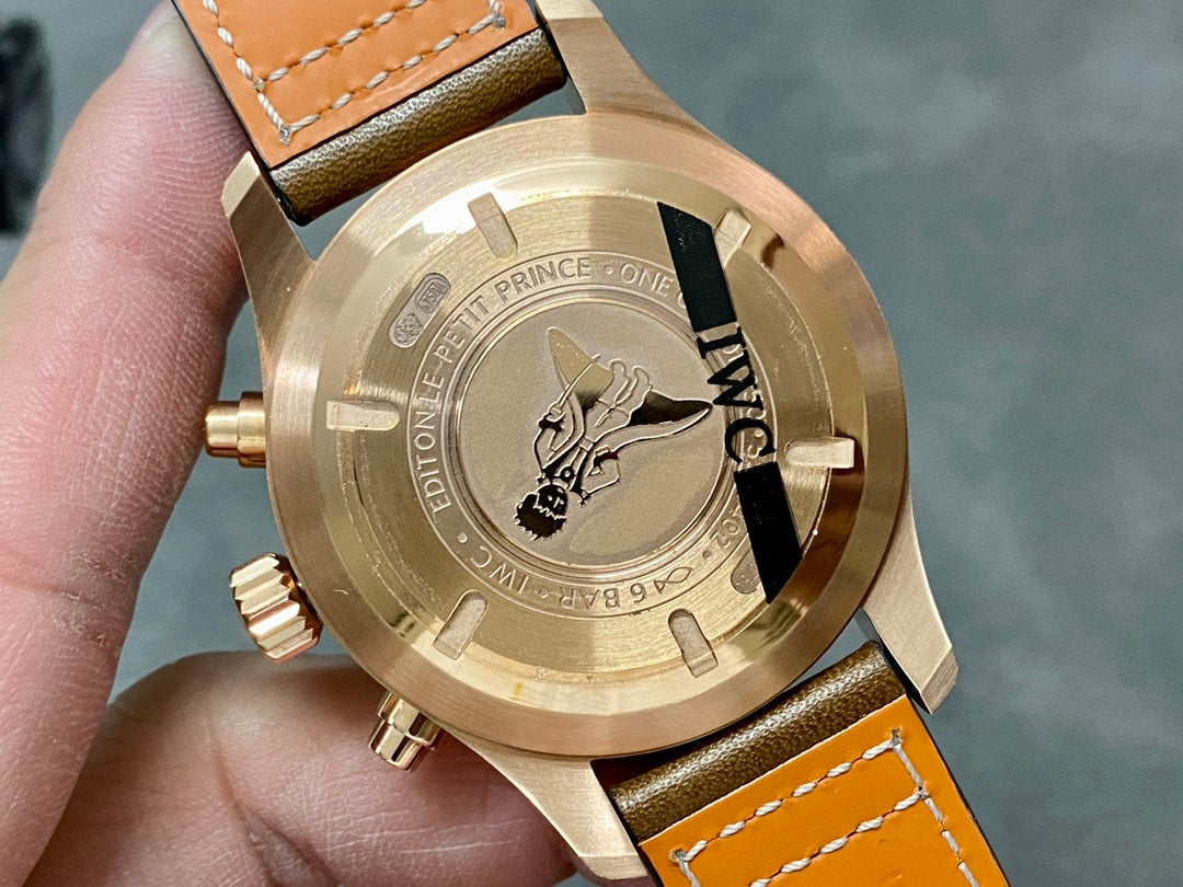 PILOT’S WATCH EDITION 43 MM ROSE GOLD CASE WITH CIDER BROWN LEATHER STRAP
