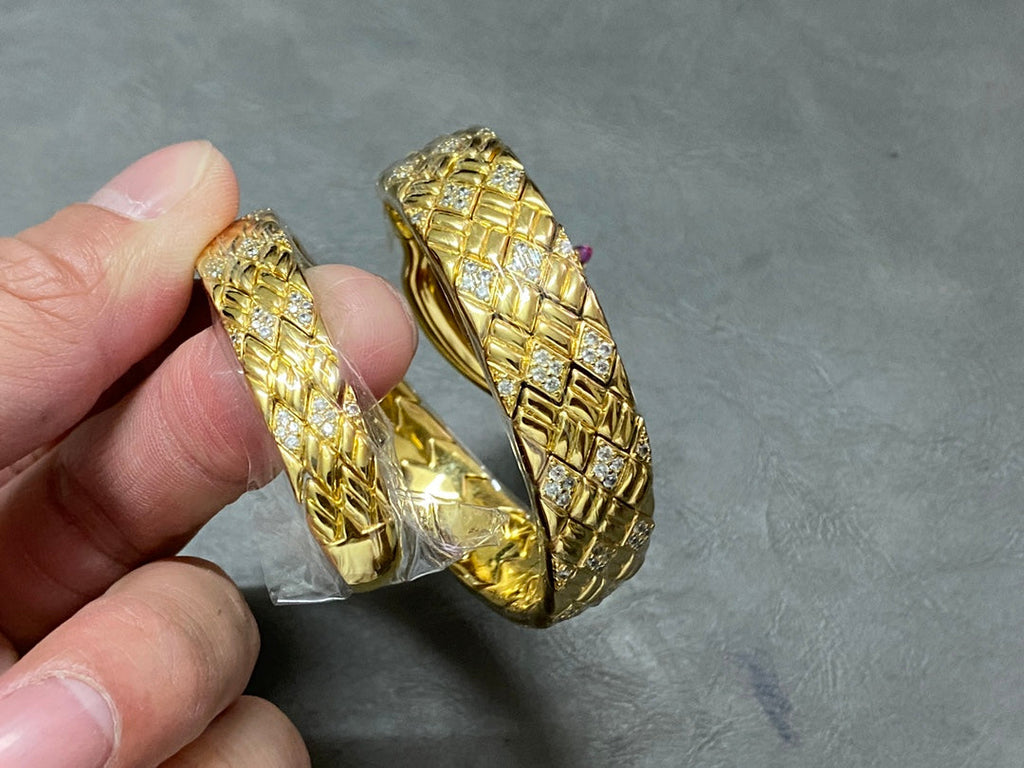 SERPENTI TUBOGAS QUARTZ YELLOW GOLD BLACK DIAL