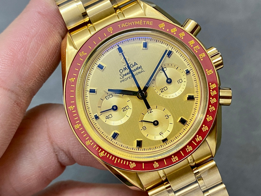 A SPEEDMASTER IN GOLD FOR APOLLO 11