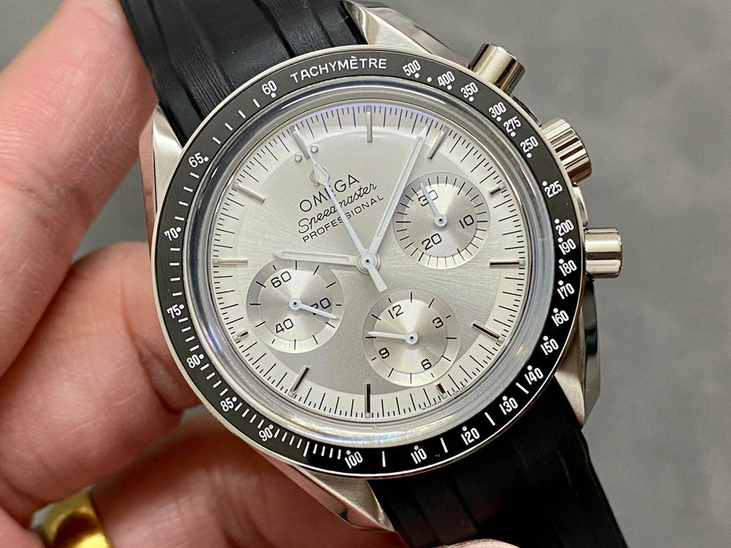 SPEEDMASTER MOONPHASE SILVER CASE AND BLACK LEATHER STRAP