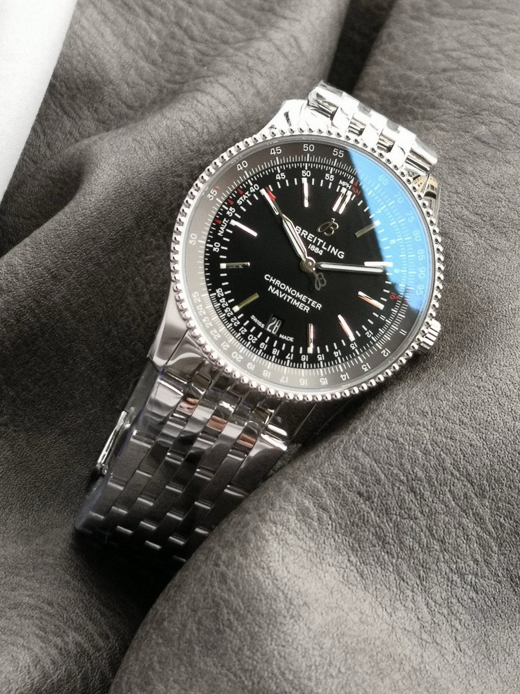 NAVITIMER AUTOMATIC 41 STEEL BEZEL BLACK AND GRAY DIAL