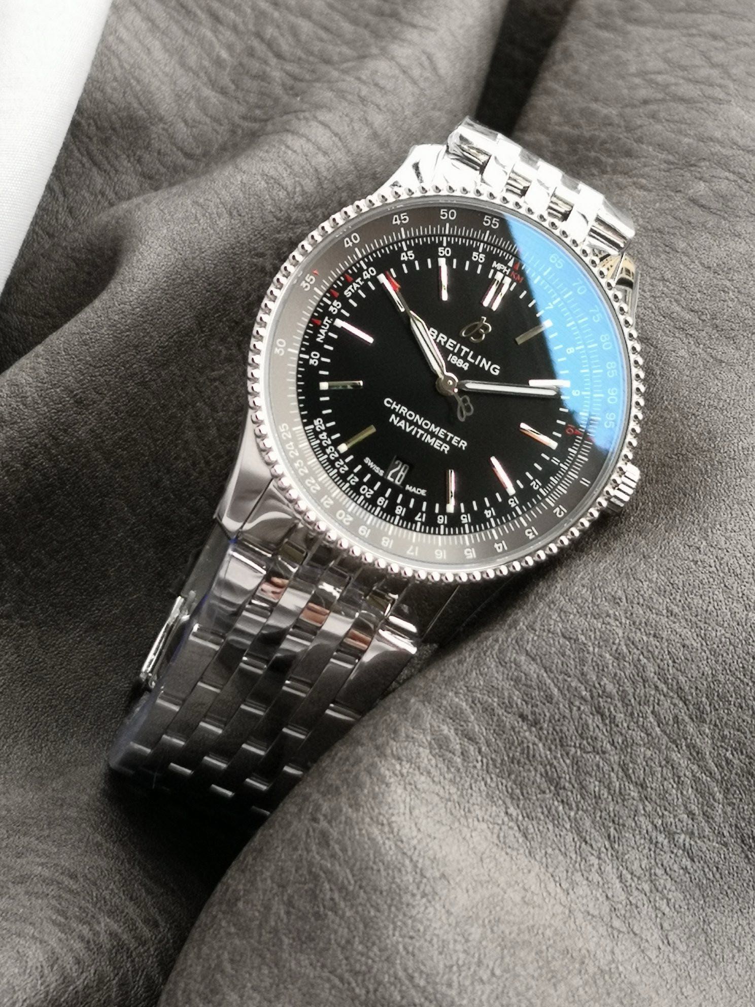 NAVITIMER AUTOMATIC 41 STEEL BEZEL BLACK AND GRAY DIAL