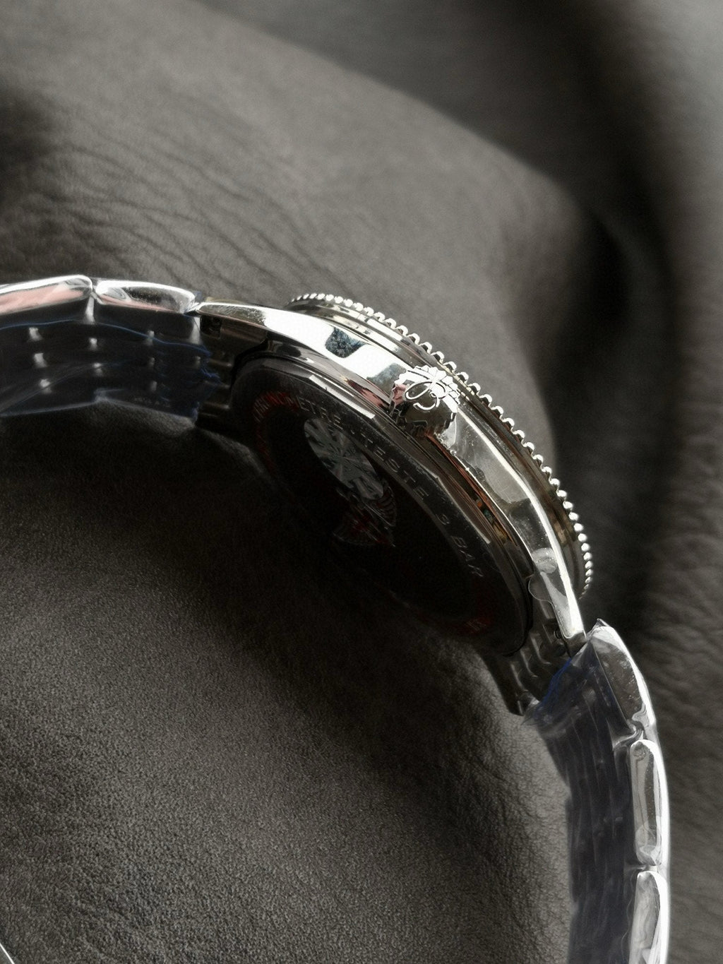 NAVITIMER AUTOMATIC 41 STEEL BEZEL BLACK AND WHITE DIAL