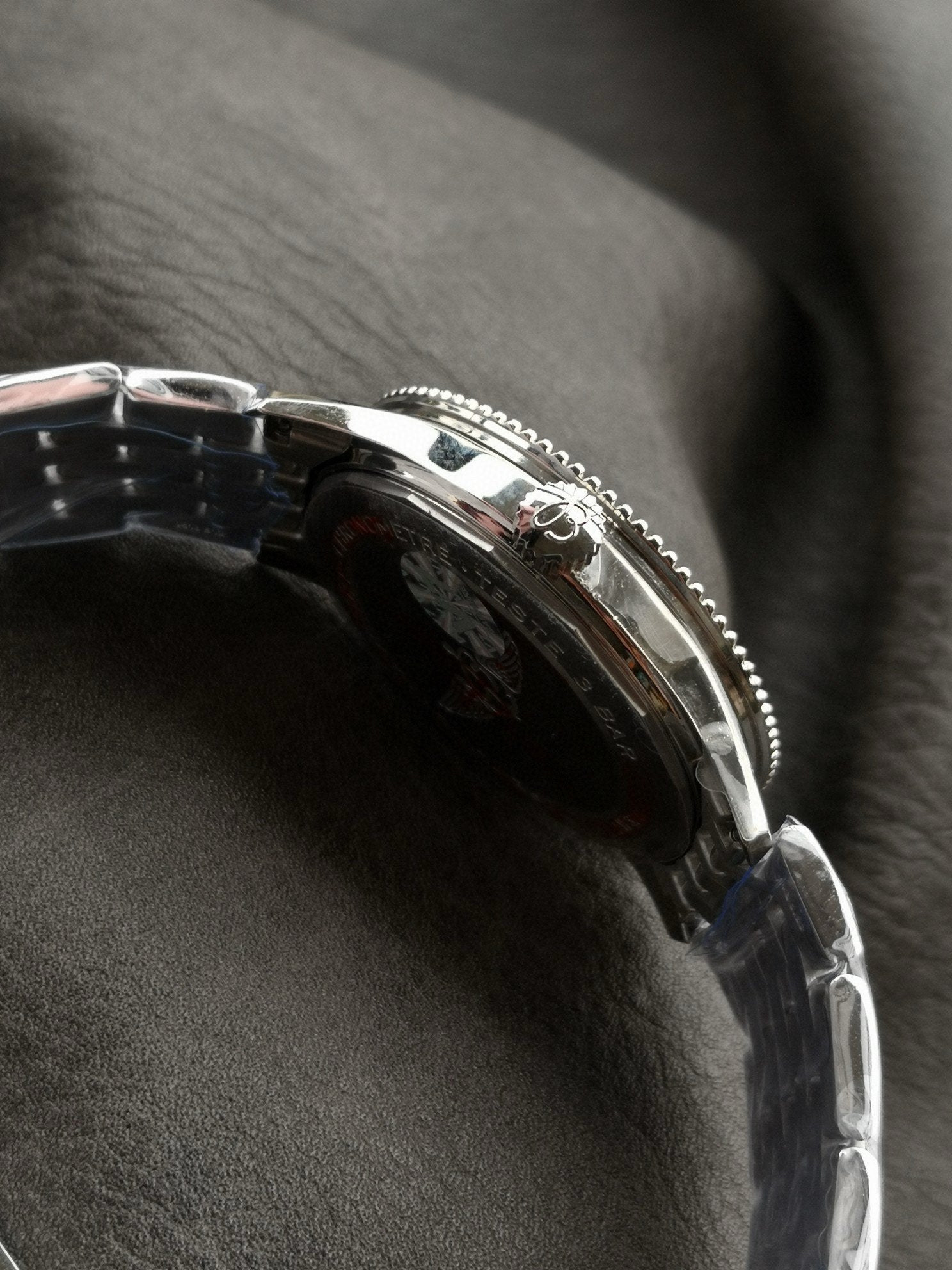NAVITIMER AUTOMATIC 41 STEEL BEZEL BLACK AND WHITE DIAL