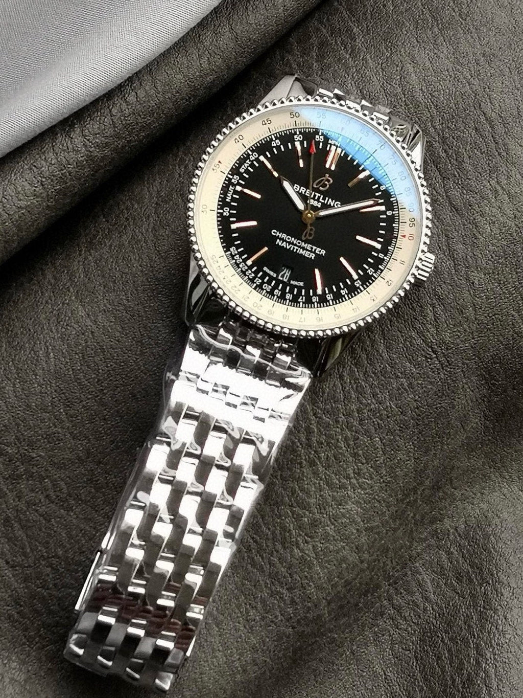NAVITIMER AUTOMATIC 41 STEEL BEZEL BLACK AND WHITE DIAL