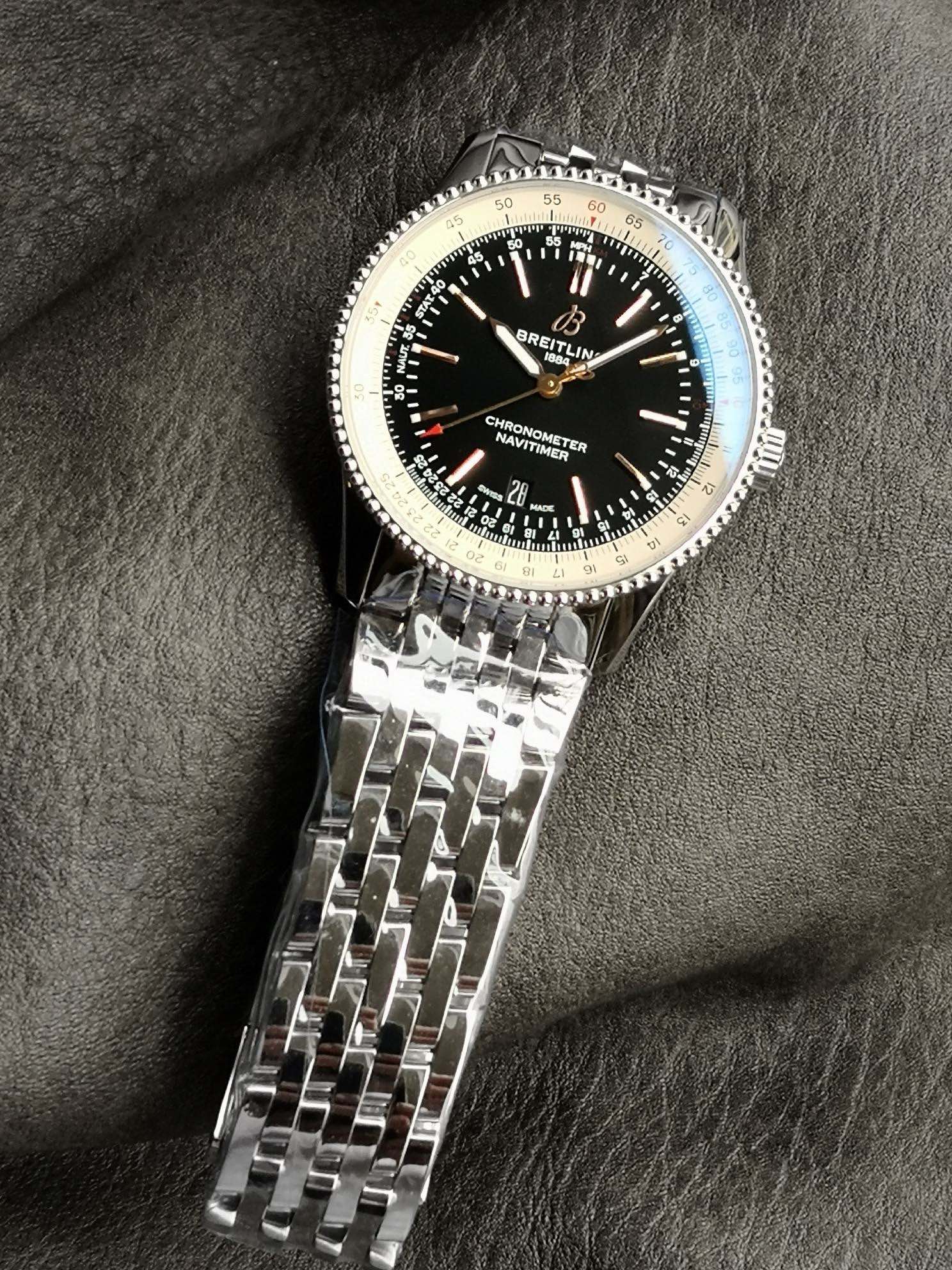 NAVITIMER AUTOMATIC 41 STEEL BEZEL BLACK AND WHITE DIAL