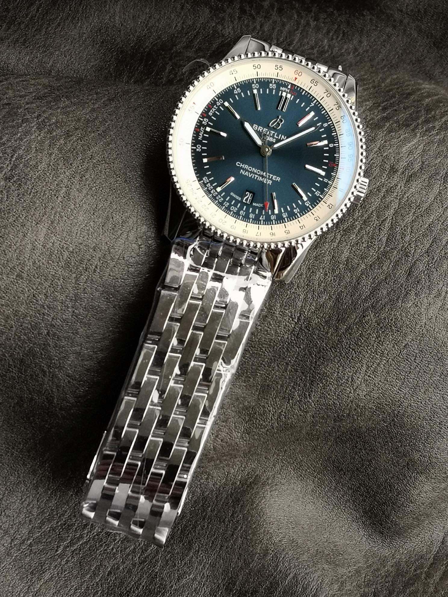 NAVITIMER AUTOMATIC 41 STEEL BEZEL MIDNIGHT BLUE AND WHITE DIAL