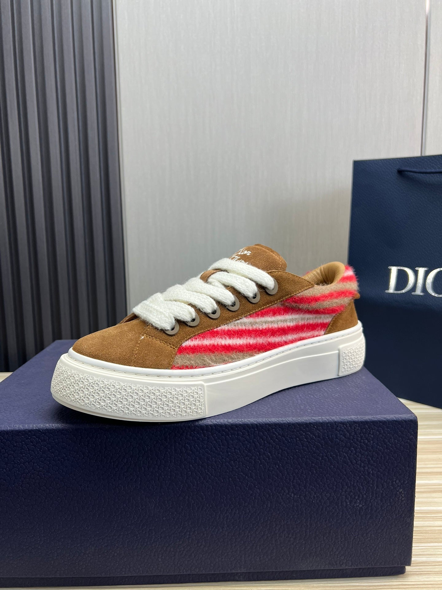 CD B33 SNEAKER BROWN SUEDE AND FABRIC