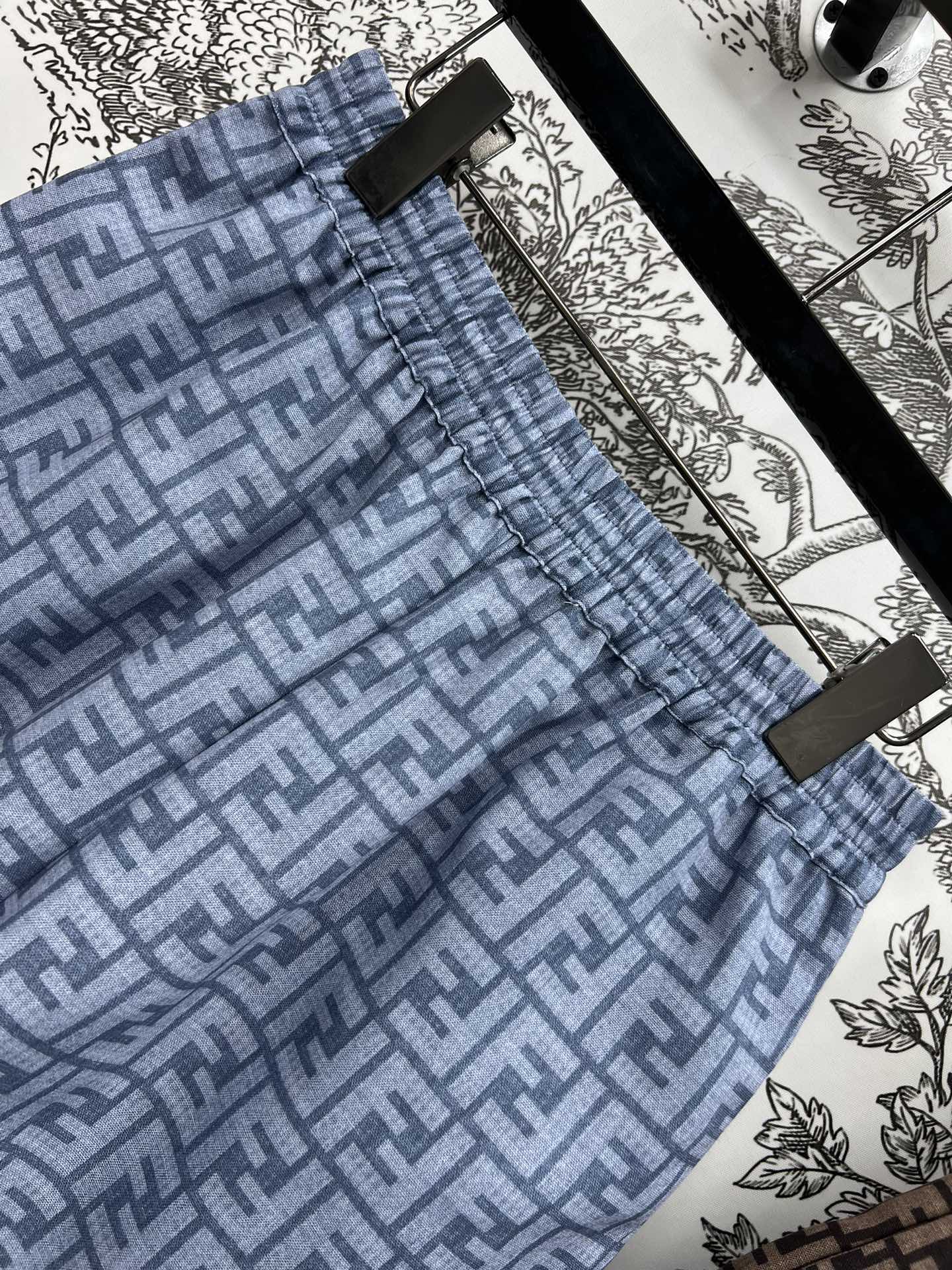 FENDI SHORTS 268613