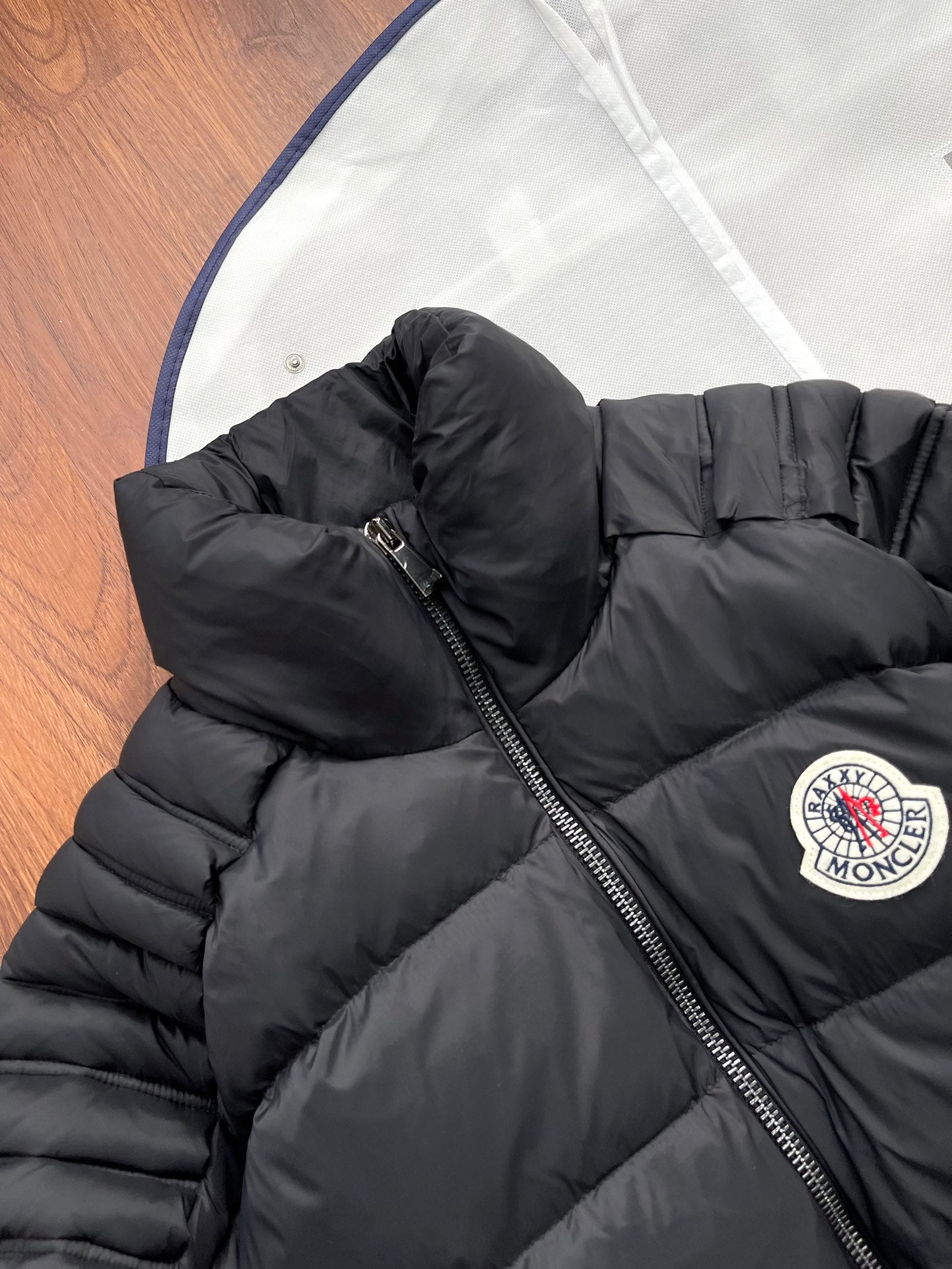 MONCLER 25S STAND-COLLAR PUFFER JACKET 324