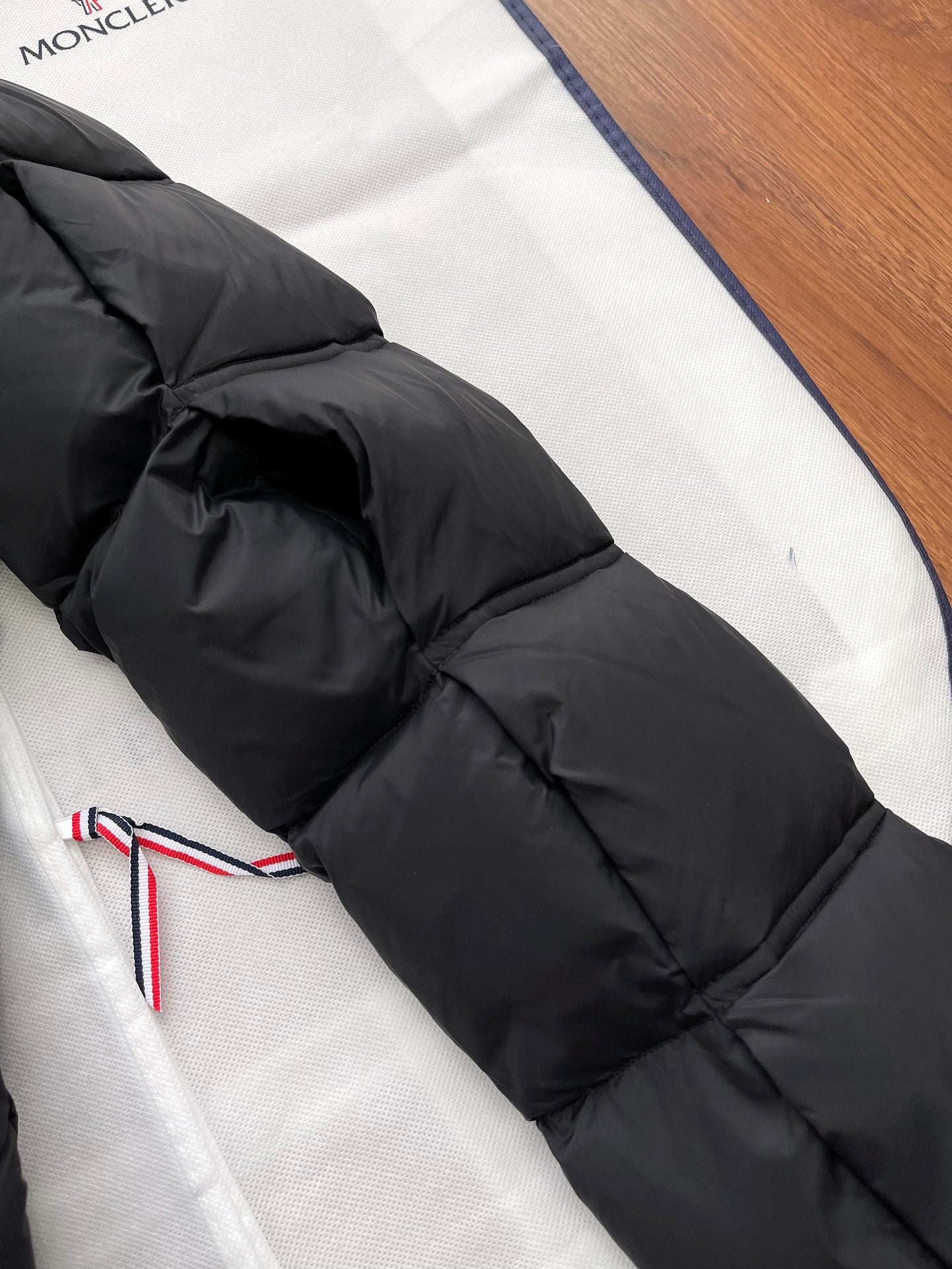 MONCLER 25S STAND-COLLAR PUFFER JACKET 324