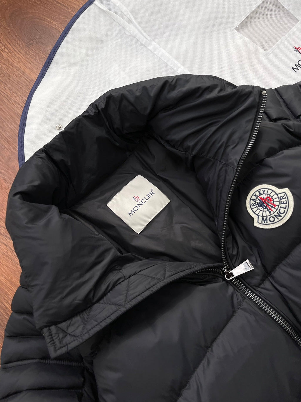 MONCLER 25S STAND-COLLAR PUFFER JACKET 324