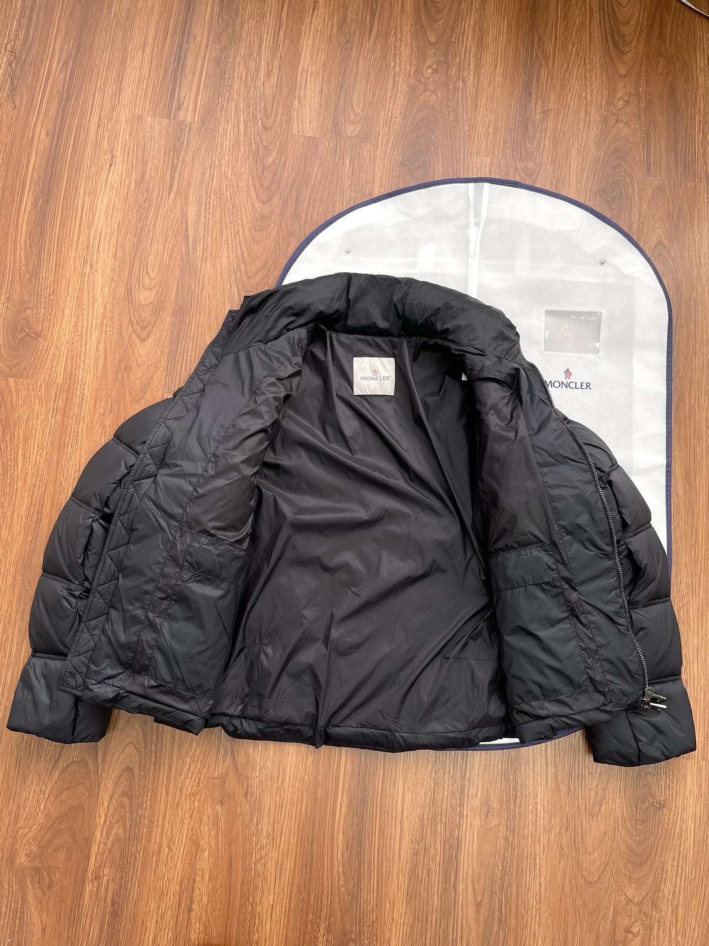 MONCLER 25S STAND-COLLAR PUFFER JACKET 324