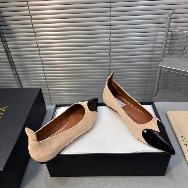 ALAIA PUMP 1 CM IN BEIGE SUEDE MIX BLACK CALFSKIN