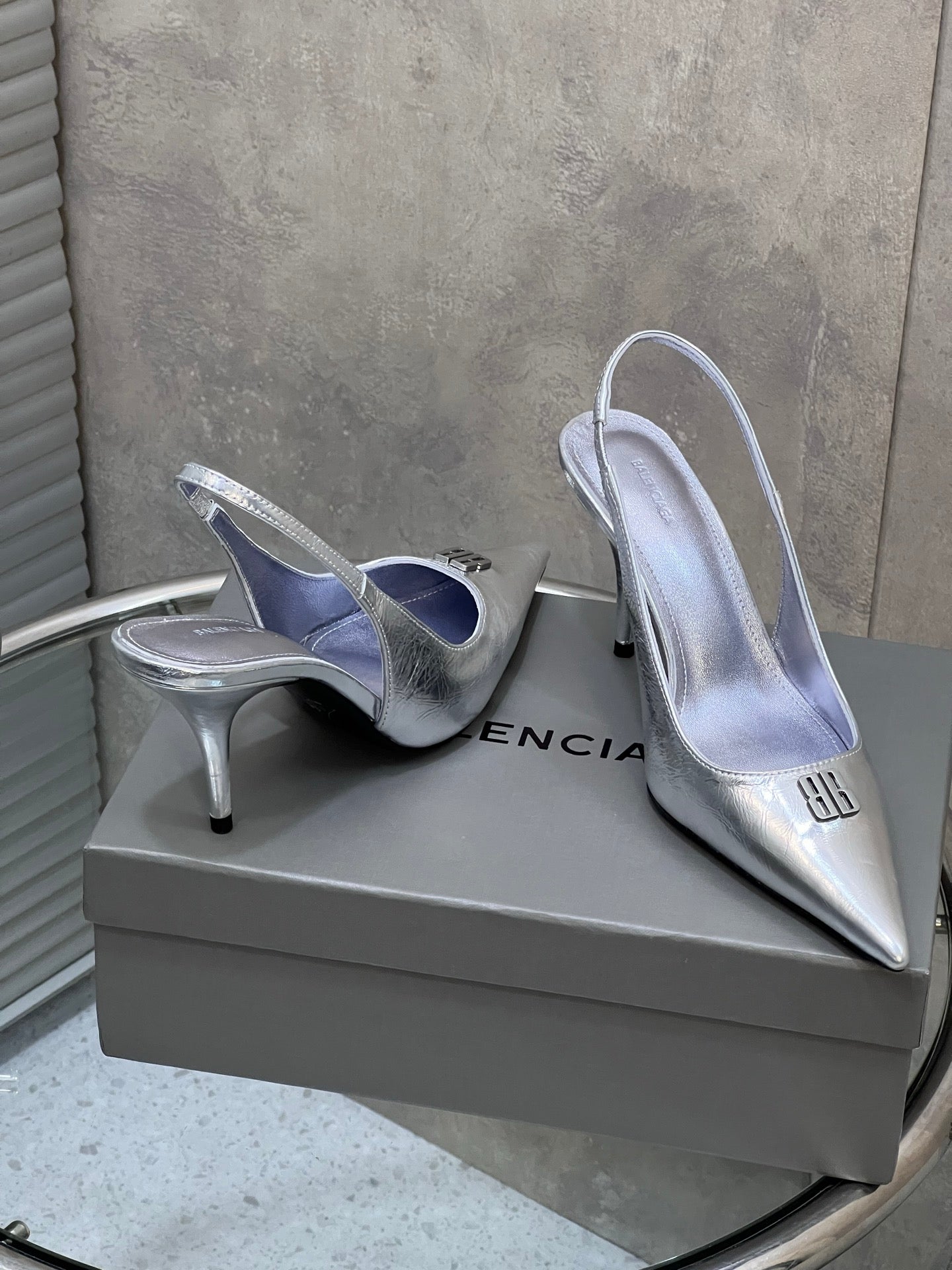 BALENCIAGA 25S HIGH-HEEL SLINGBACK 85 MM IN SILVER COW LEATHER