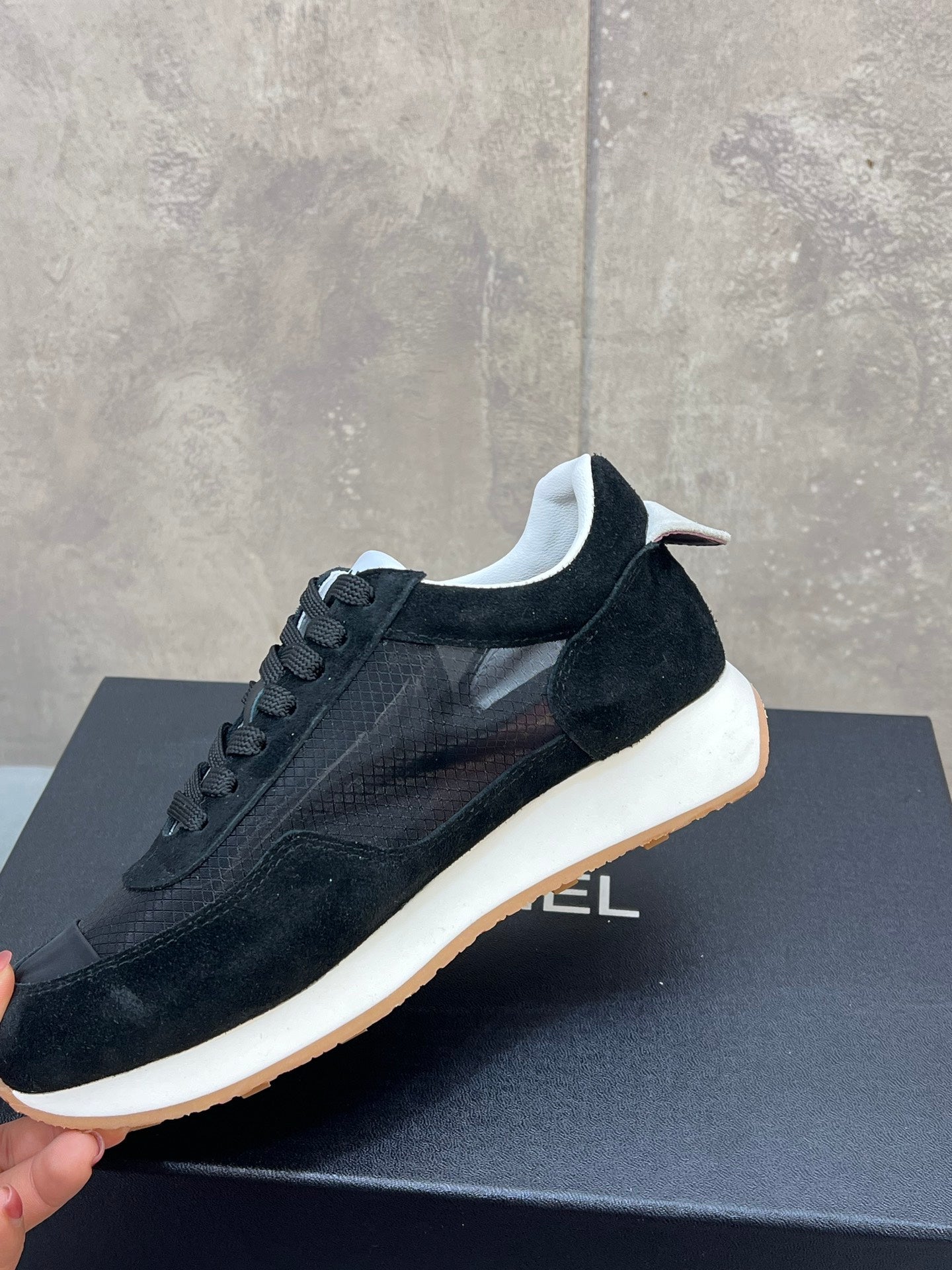 CHANEL 26S RUNNING SNEAKERS IN BLACK SUEDE AND MESH CC LOGO
