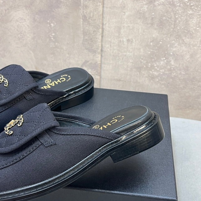 CHANEL 26S MULE LOAFERS IN BLACK CANVAS WITH QUILTED FLAP & CHAIN CC LOGO