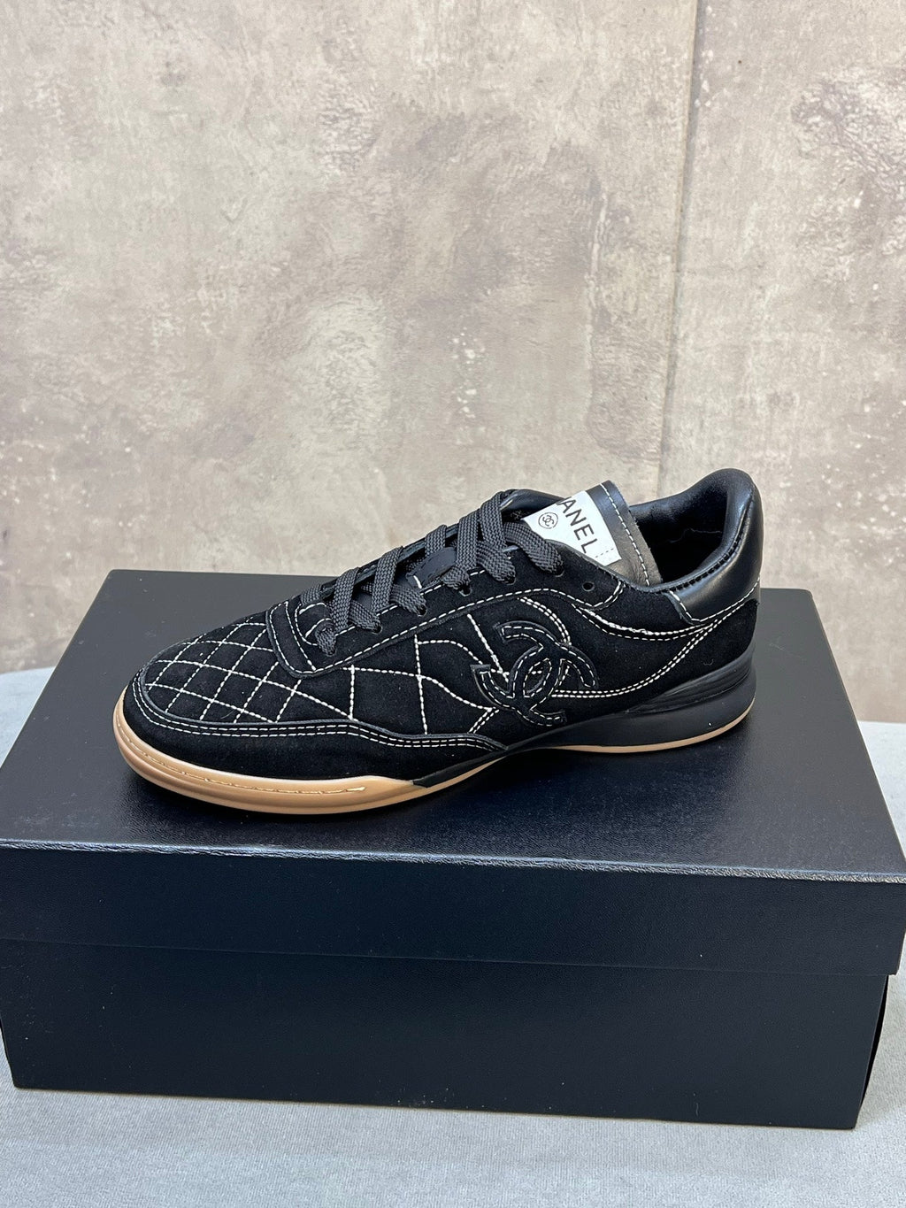 CHANEL 26S SNEAKERS IN BLACK SUEDE QUILTED CC LOGO