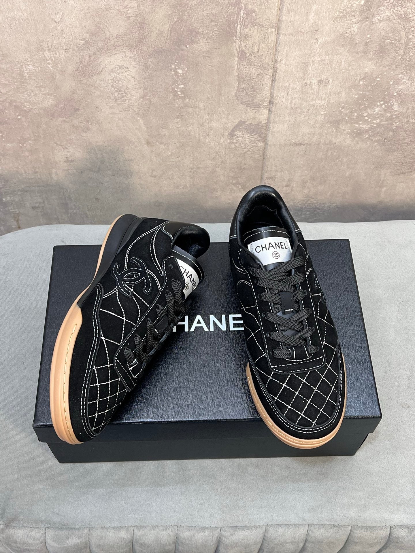 CHANEL 26S SNEAKERS IN BLACK SUEDE QUILTED CC LOGO