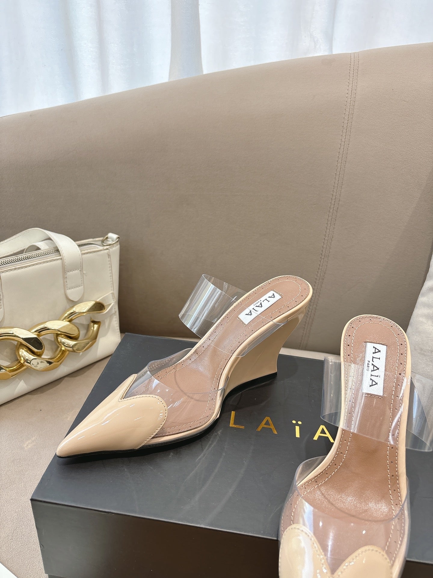 ALAIA 26S HIGH-HEEL WEDGE MULES 95 MM IN BEIGE GLOSSY CALFSKIN