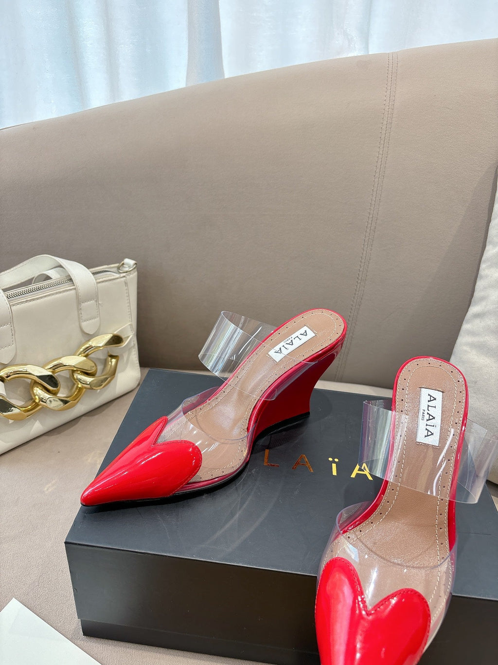 ALAIA 26S HIGH-HEEL WEDGE MULES 95 MM IN RED GLOSSY CALFSKIN