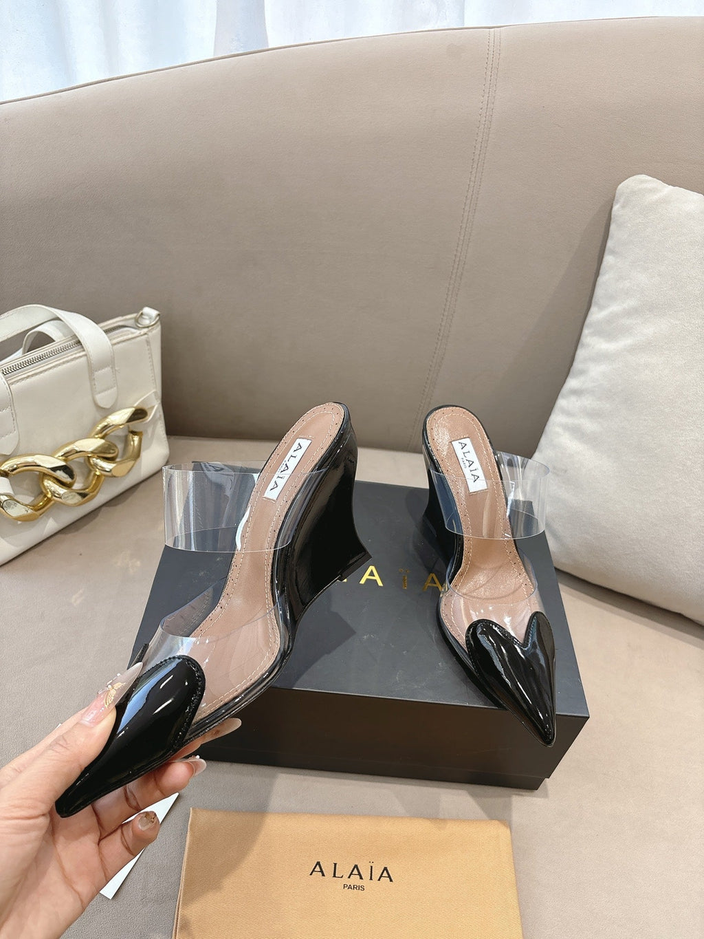 ALAIA 26S HIGH-HEEL WEDGE MULES 95 MM IN BLACK GLOSSY CALFSKIN