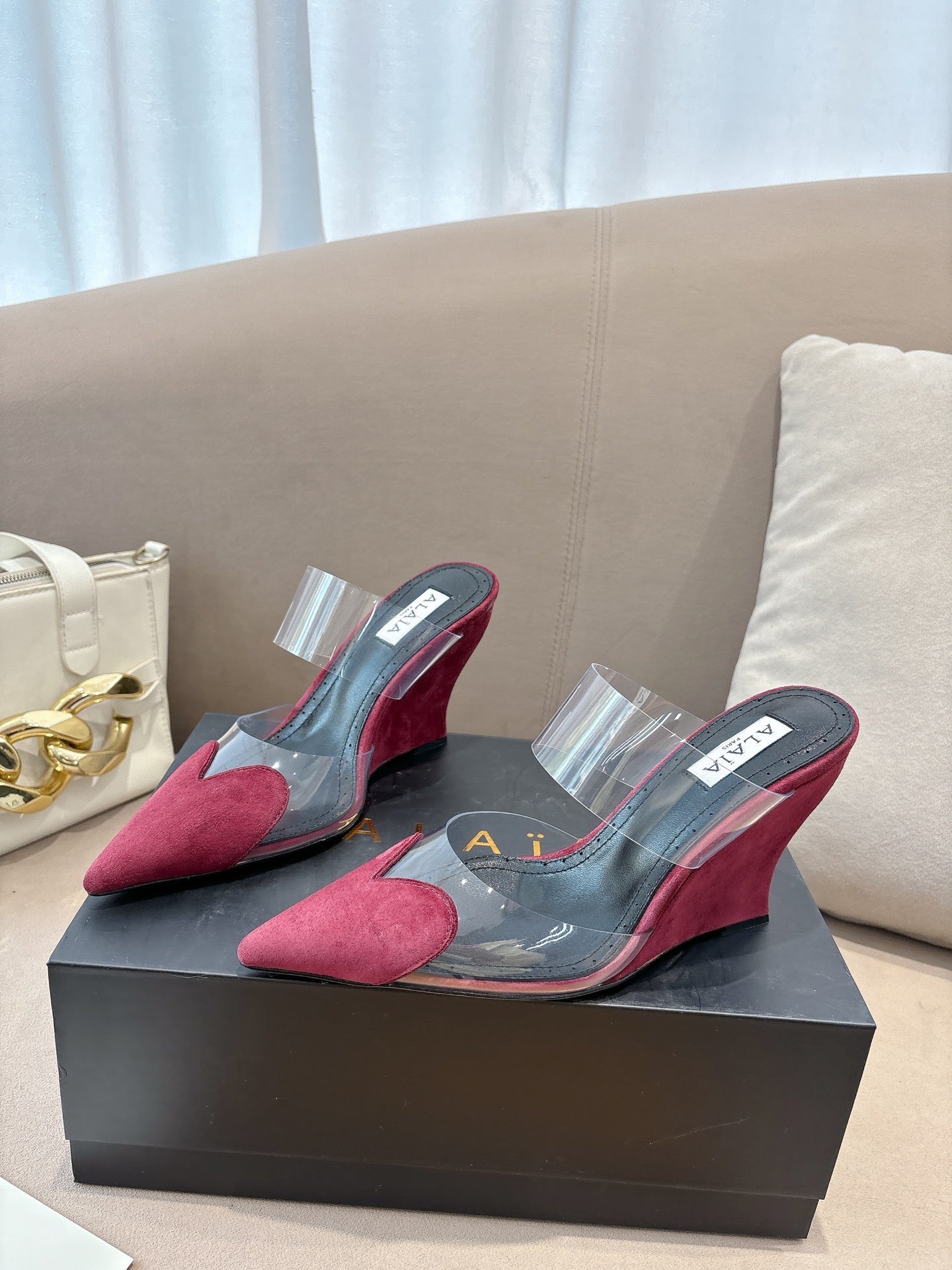 ALAIA 26S HIGH-HEEL WEDGE MULES 95 MM IN DARK RED SUEDE