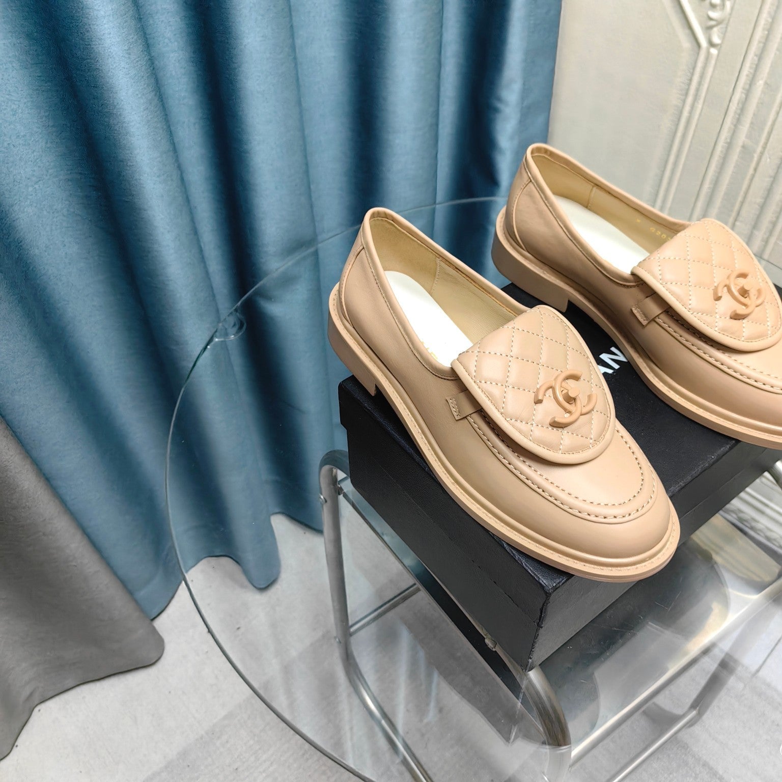 MOCCASINS BEIGE QUILTED LAMBSKIN
