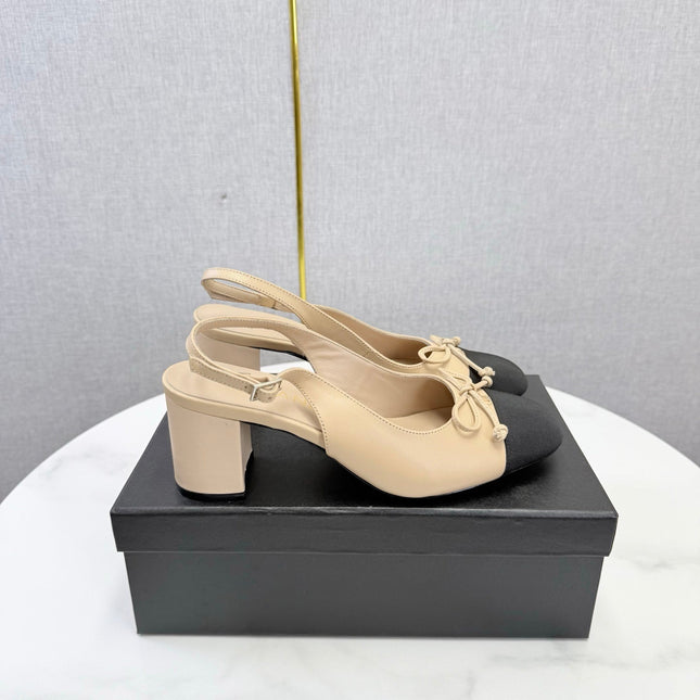 CHANEL 26S SLINGBACK HEELS 45 MM IN BEIGE LAMBSKIN AND BLACK FABRIC