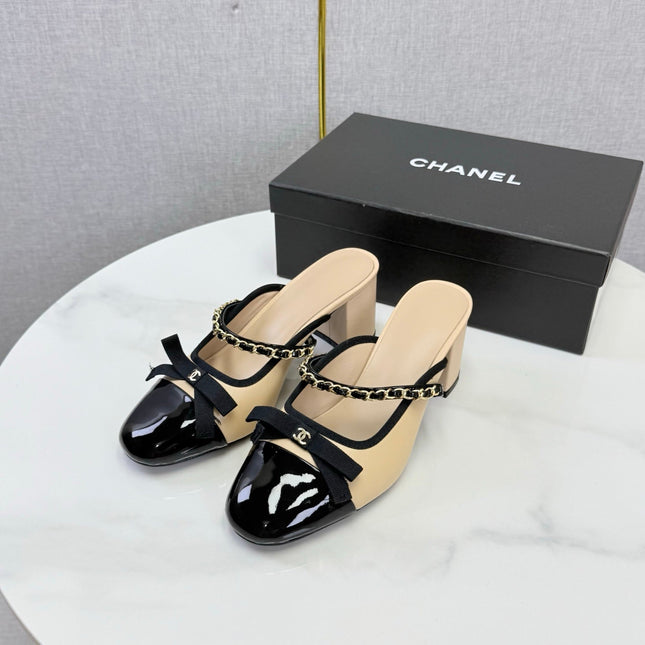 CHANEL 26S HIGH HEEL MULES 45 MM IN BEIGE AND BLACK LAMBSKIN