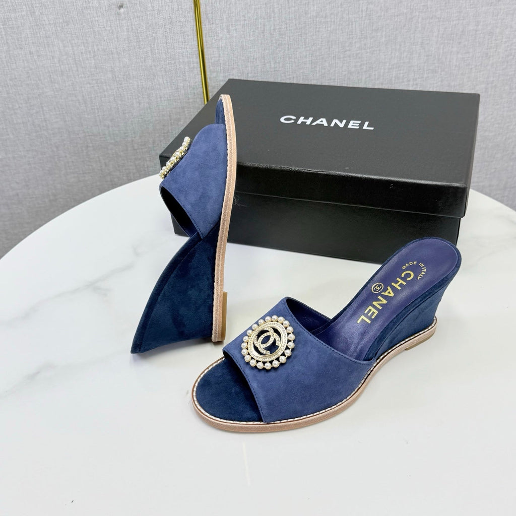 CHANEL 26S WEDGE HEELS IN DARK BLUE SUEDE WITH CC PEARL EMBELLISHED