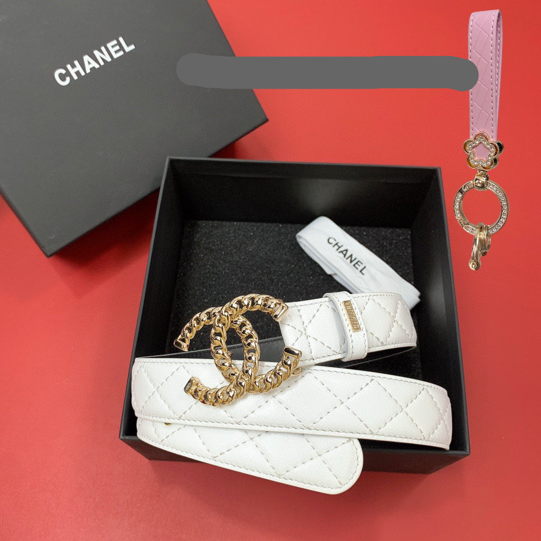 CC 26S BELT 30 MM IN WHITE LAMBSKIN  660301