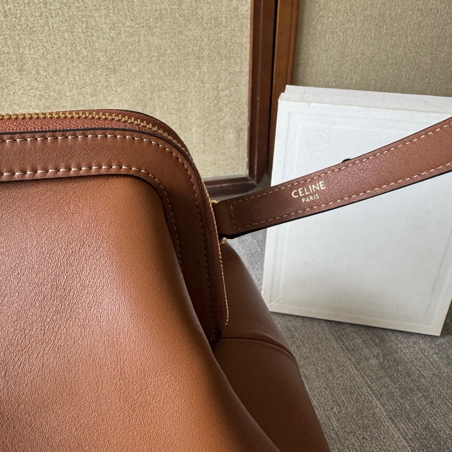 CELINE 26S DOCTOR'S POUCH HANDBAG 35 IN BROWN CALFSKIN