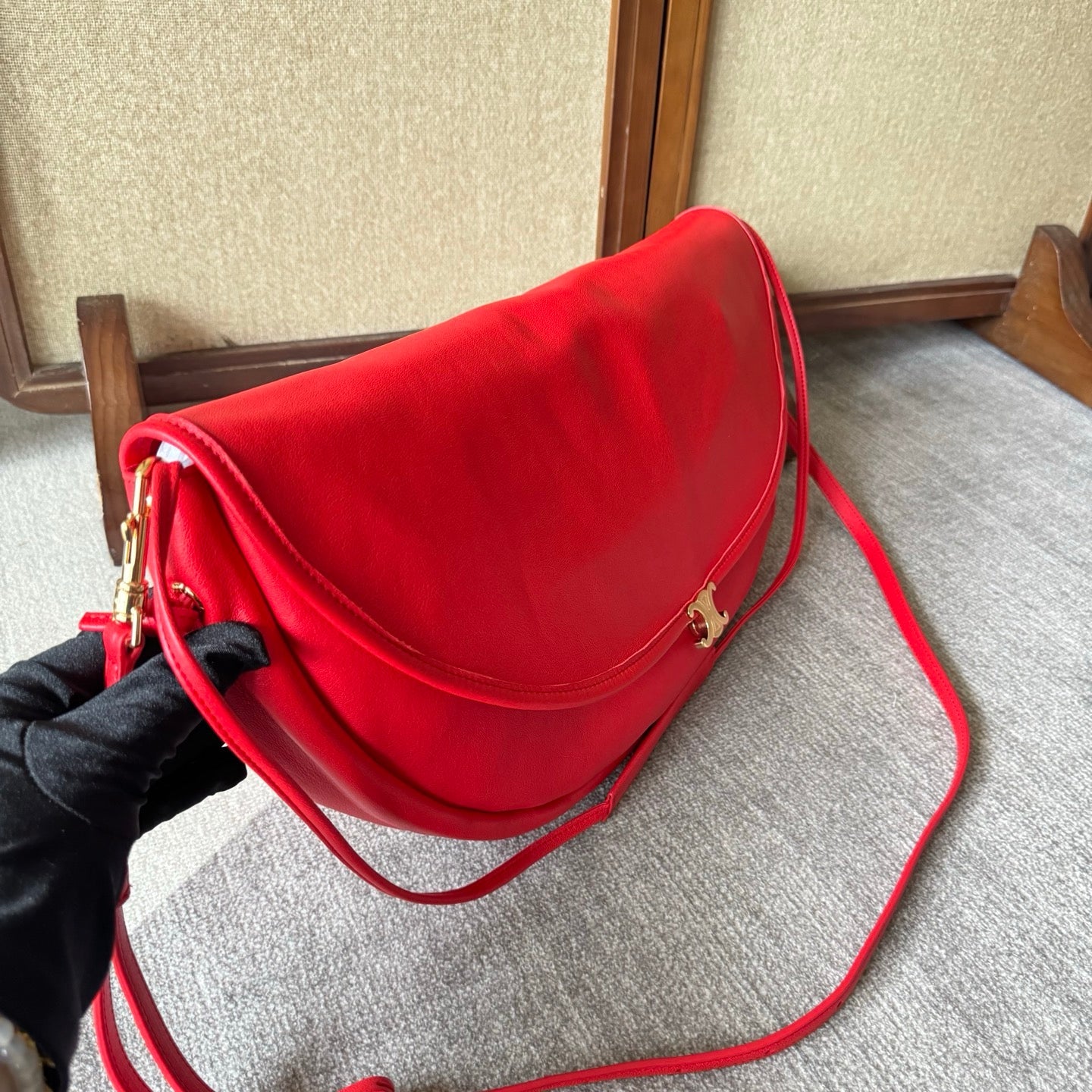 CELINE 26S LITTLE HALFMOON SOFT 46 IN RED LAMBSKIN
