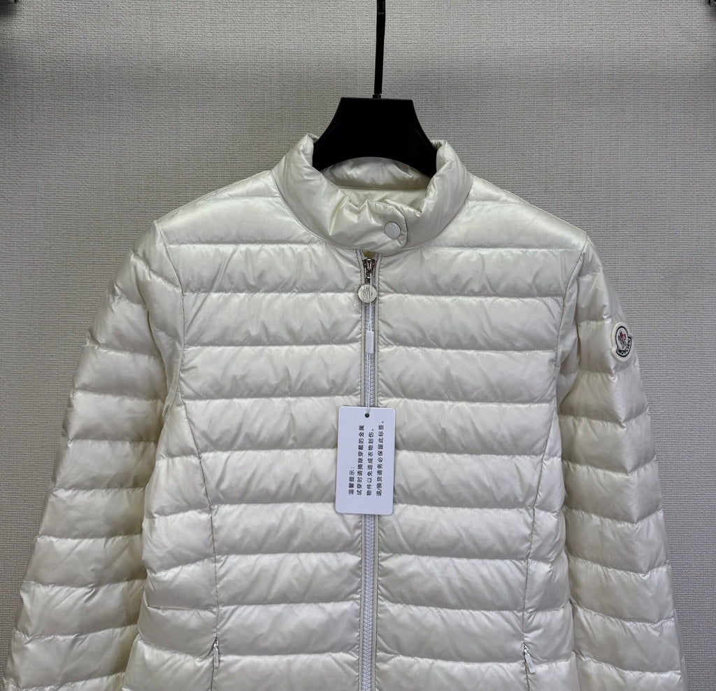 MONCLER 25S JACKET IN WHITE 048