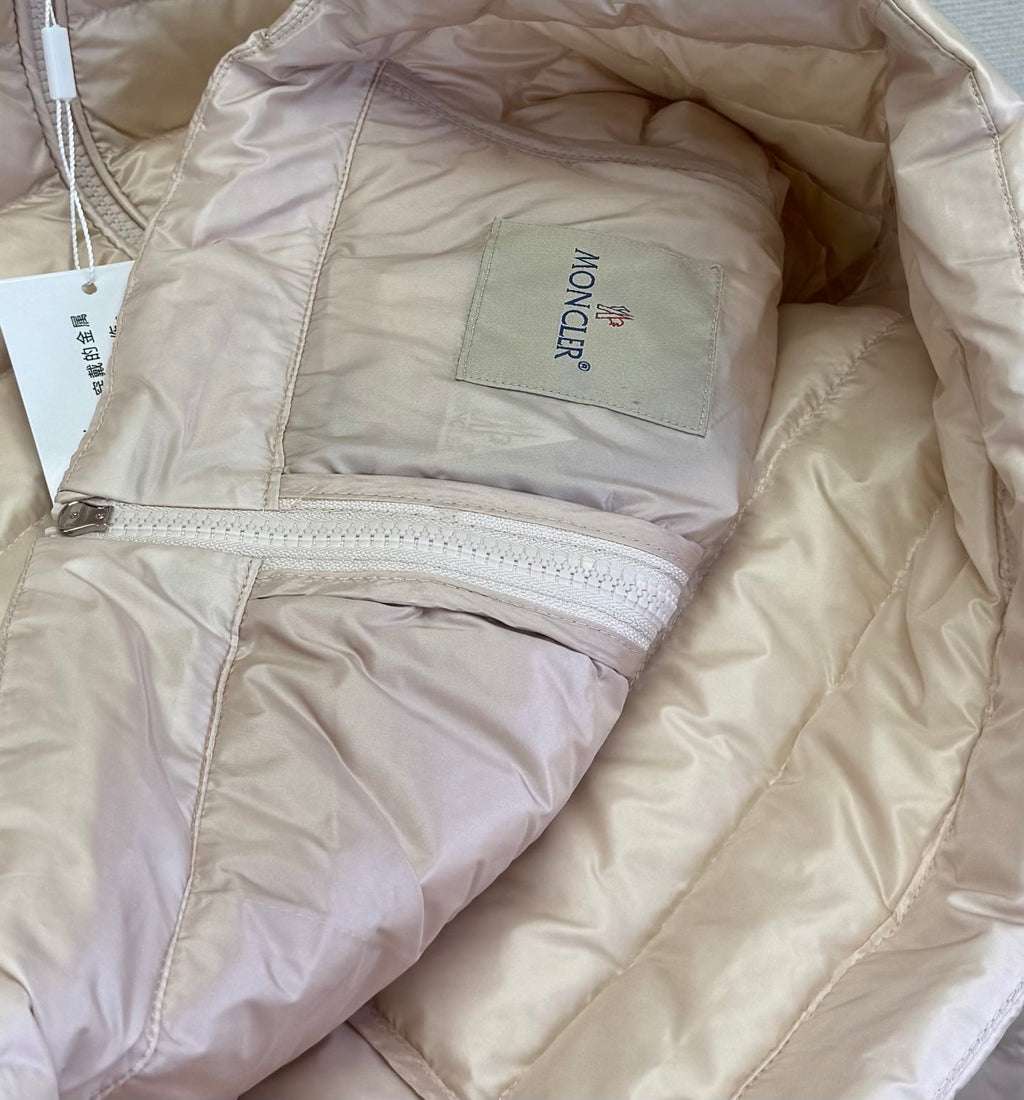 MONCLER 25S JACKET IN LIGHT PINK 045