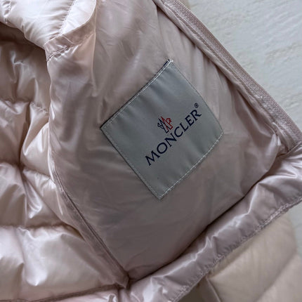 MONCLER 26S HOODED DOWN PUFFER JACKET 833