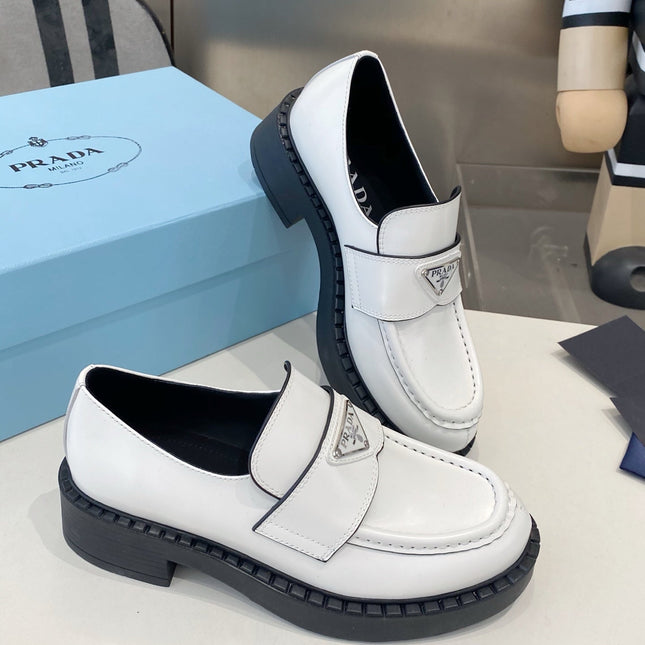 PRADA 26S LOAFERS IN WHITE CALFSKIN WITH LOGO