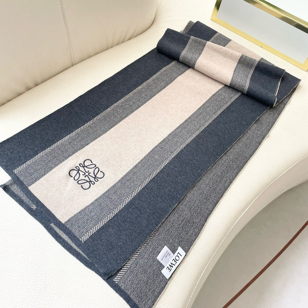 LOEWE 26S SCARF 180 IN CASHMERE 505310