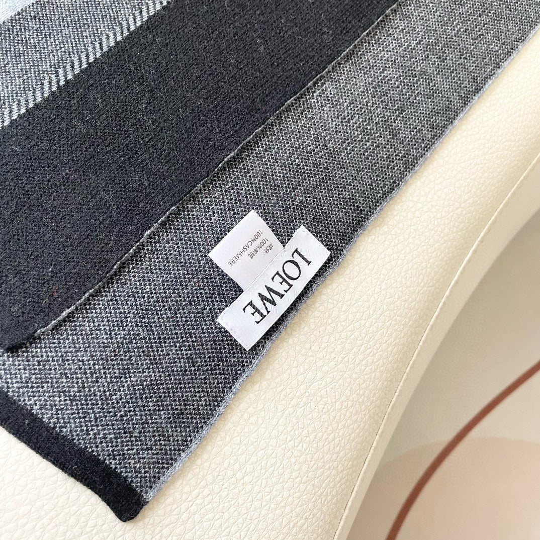 LOEWE 26S SCARF 180 IN CASHMERE 505311