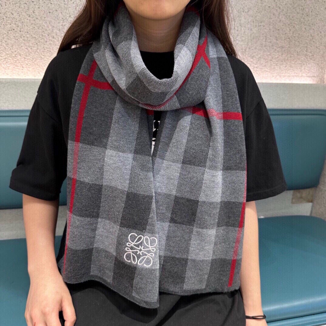 LOEWE 26S SCARF 180 IN CASHMERE 524367
