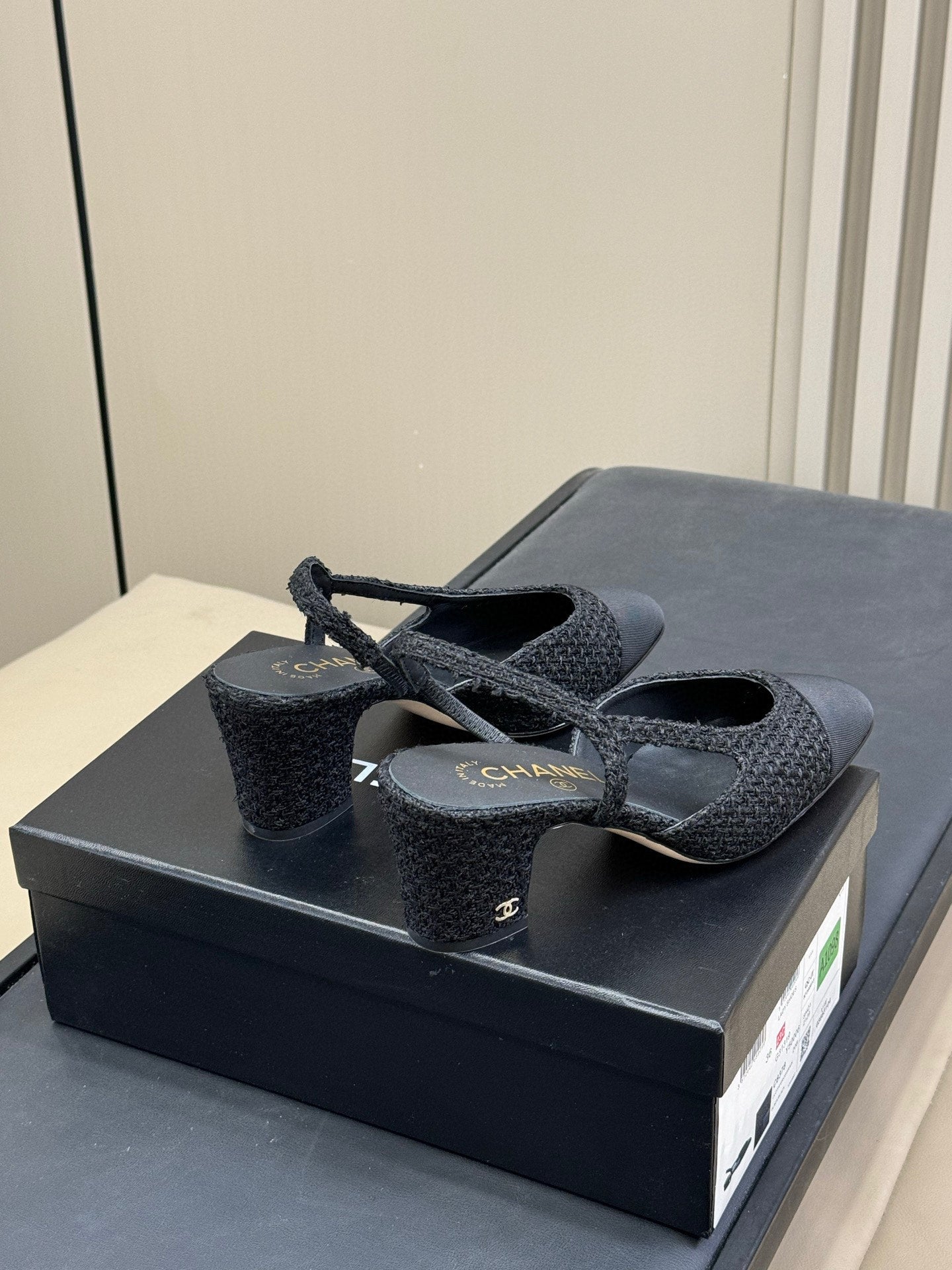 CC SLINGBACK 25S IN BLACK TWEED AND FABRIC