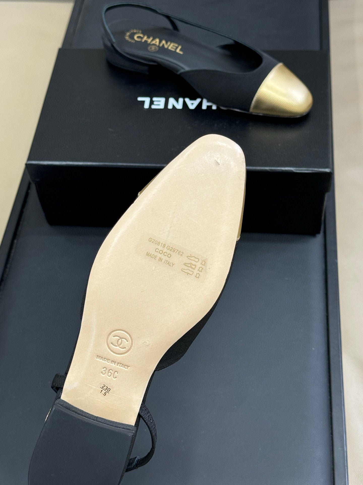 CC SLINGBACK 25S IN BLACK FABRIC MIX GOLD LAMBSKIN